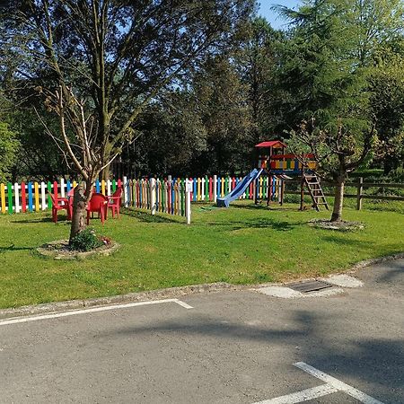 Posada Casa De Julia Parbayon Kültér fotó